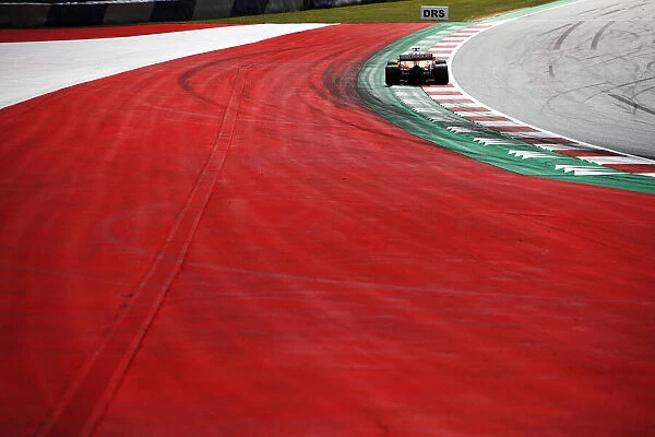 Action corners. Lando Norris, McLaren MCL35M
