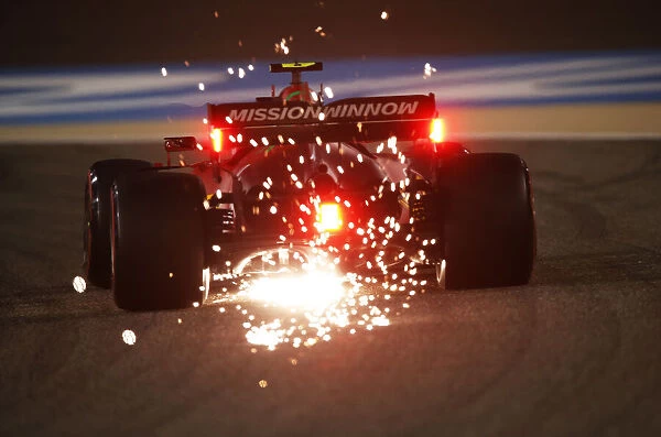 Action Sparks. Carlos Sainz, Ferrari SF21