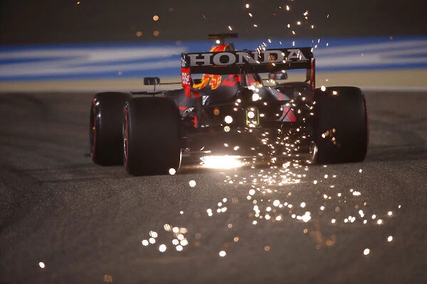 Sparks Action. Max Verstappen, Red Bull Racing RB16B